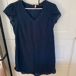 Navy crepe dress. Size medium.